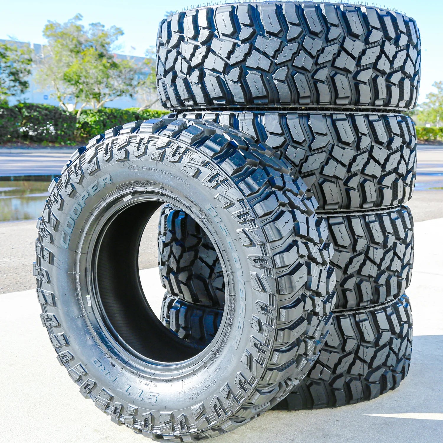 Pair of 2  Discoverer STT Pro 37X13.50R22 123Q E 10 Ply M/T Mud Light Truck Tires